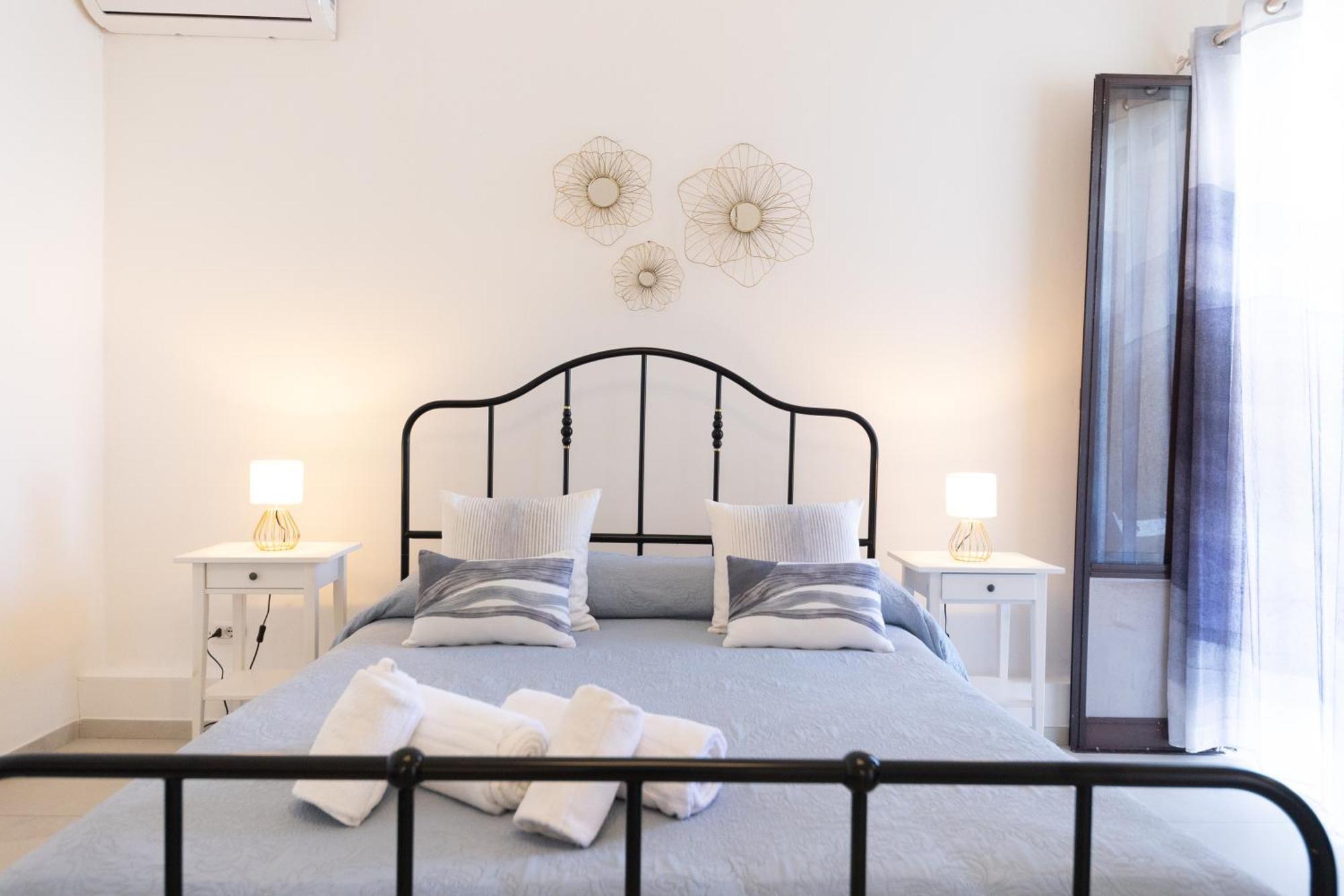 Guest house Casanova And To Rent Cefalu