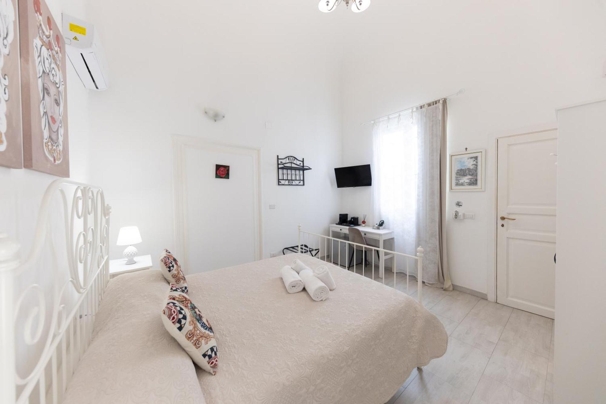 Casanova And To Rent 3* Cefalu