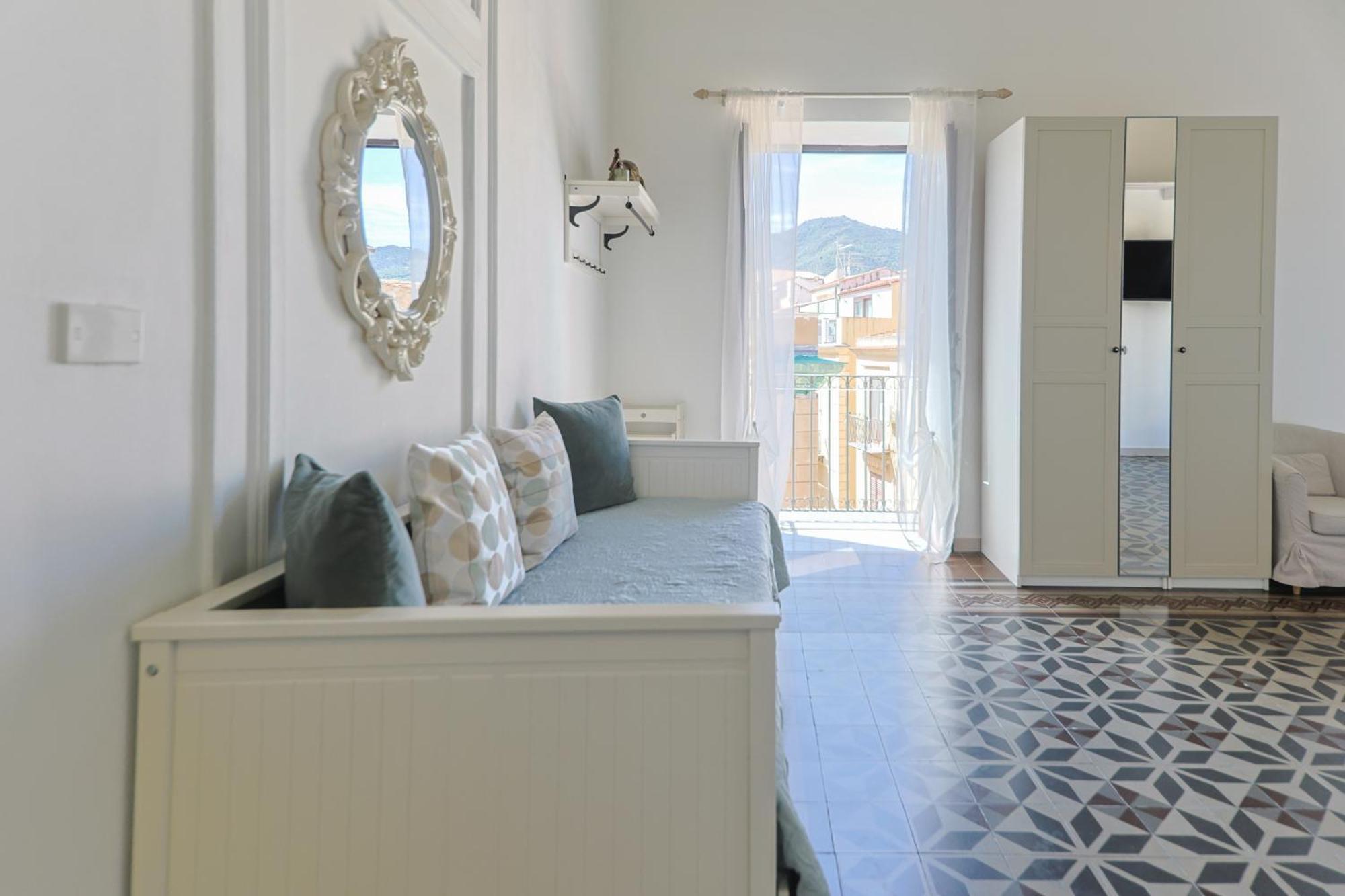 Guest house Casanova And To Rent Cefalu