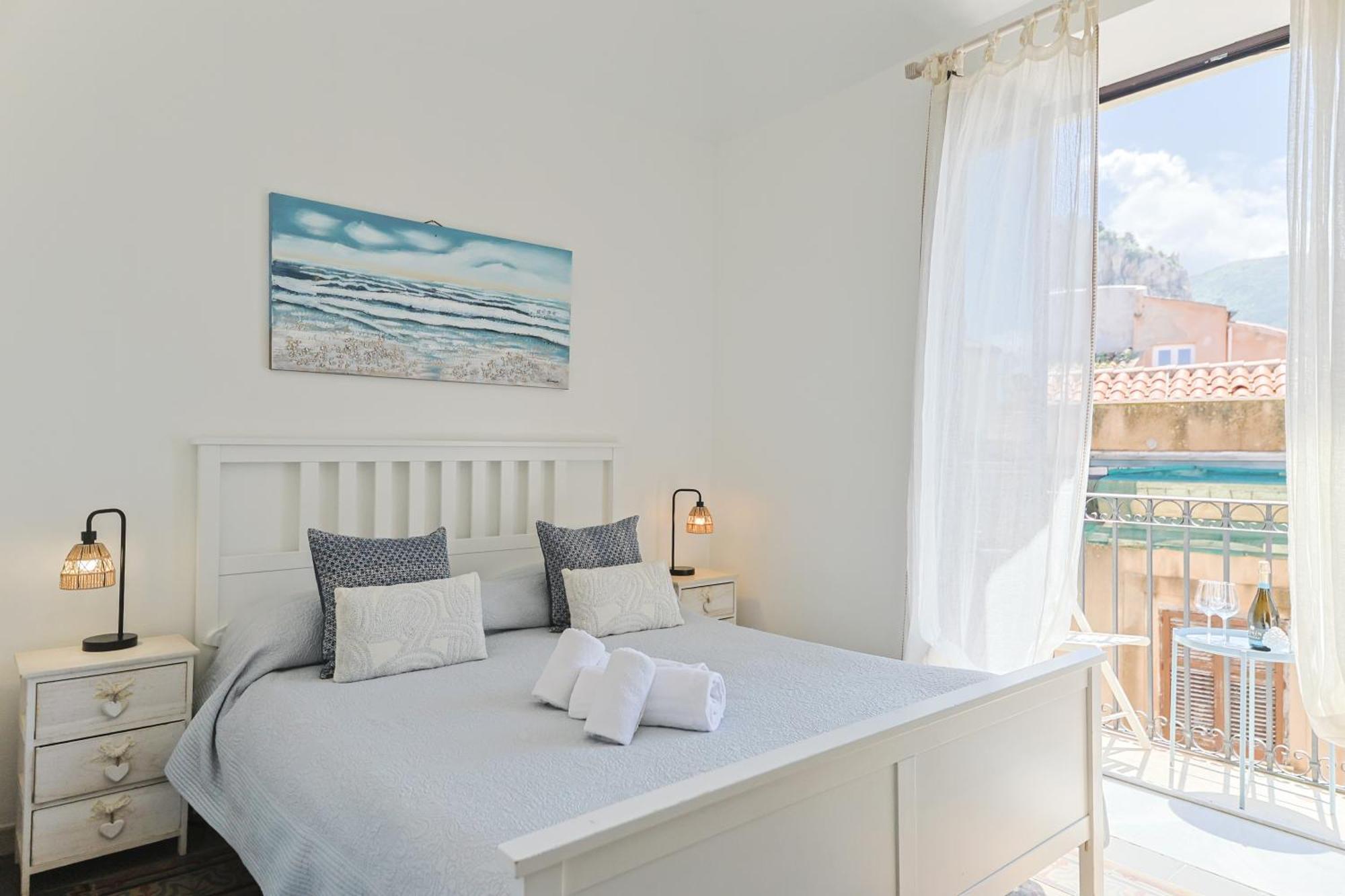 Guest house Casanova And To Rent Cefalu
