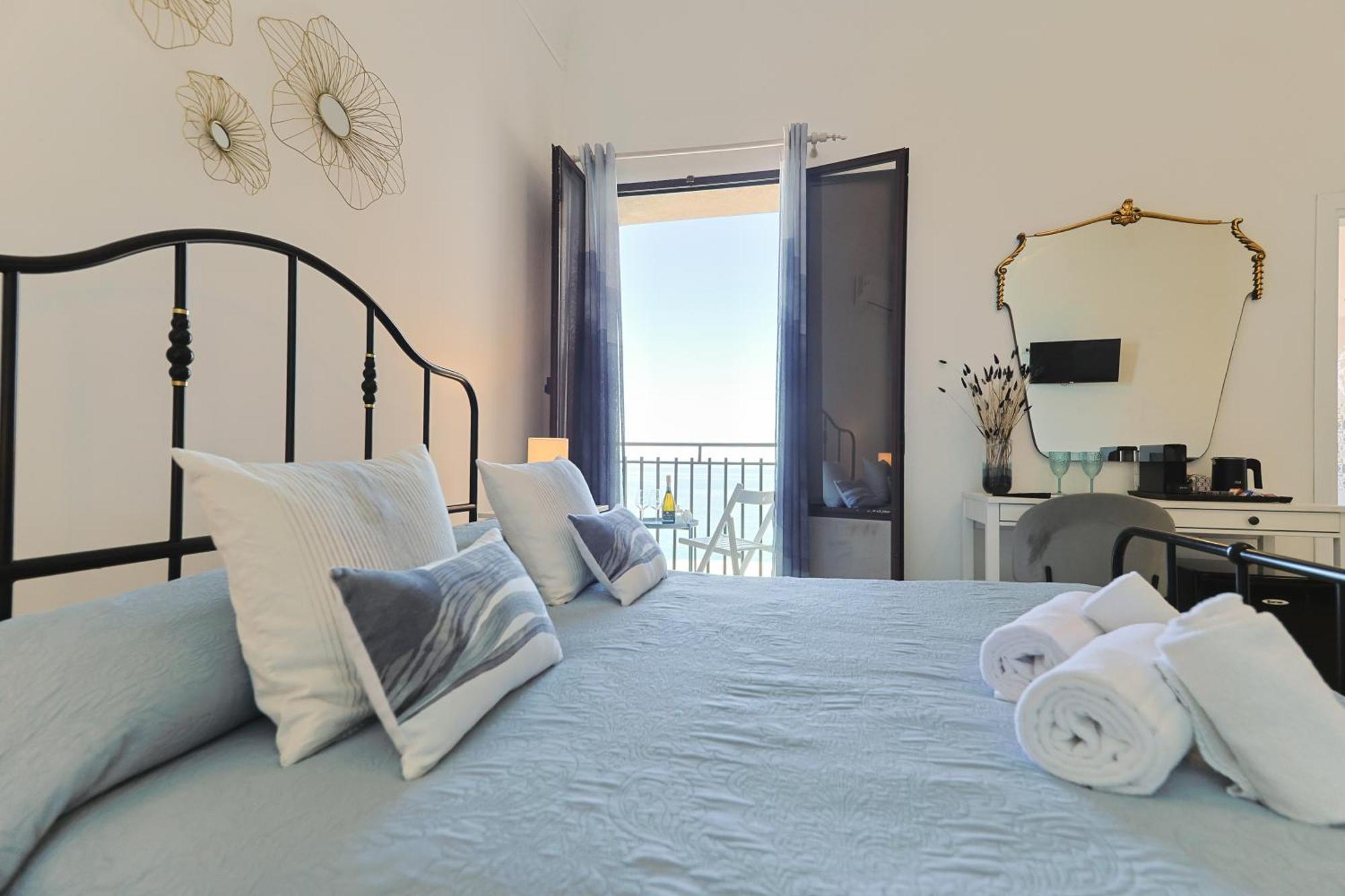 Casanova And To Rent Cefalu