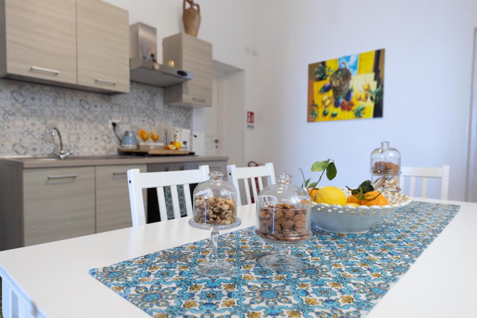 Casanova And To Rent 3* Cefalu